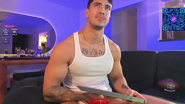 JACOB MARTINS online show from 12/10/24, 04:24