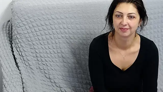 Snapshot of DivinSandra chatting on 01/13/25, 11:30 DivinSandra online show from 01/13/25, 11:30