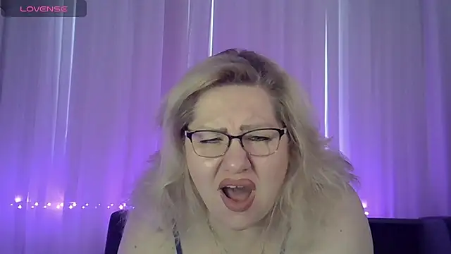 AngelinaGlam online show from 03/11/26, 12:55