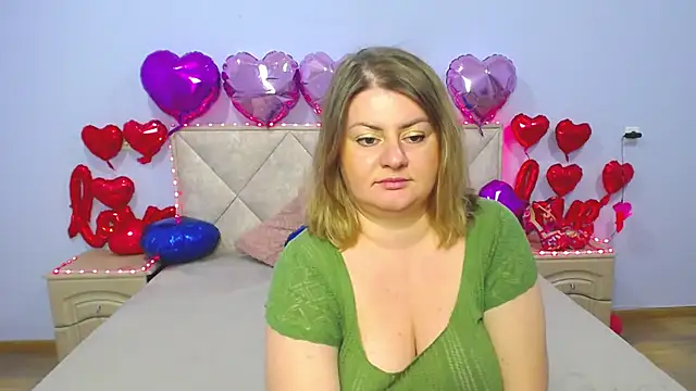 ZannaDreil online show from 02/24/25, 10:03