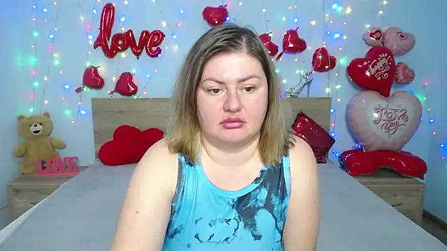 ZannaDreil online show from 03/01/25, 07:30