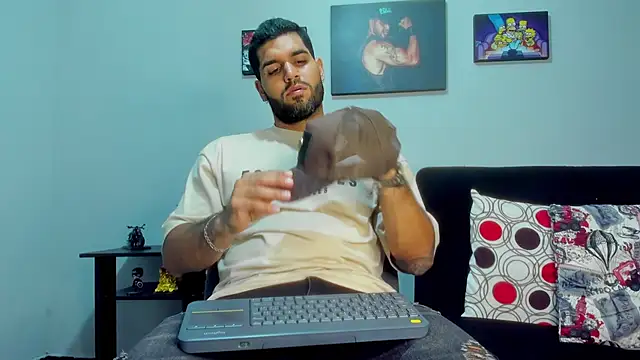 SamirHazard97 online show from 12/21/24, 02:09