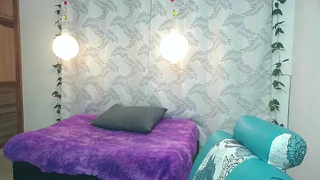 Mya paris online show from 02/08/25, 08:52