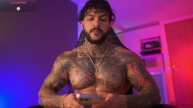 Snapshot of mariano_costa chatting on 10/28/25, 05:22 mariano costa online show from 10/28/25, 05:22