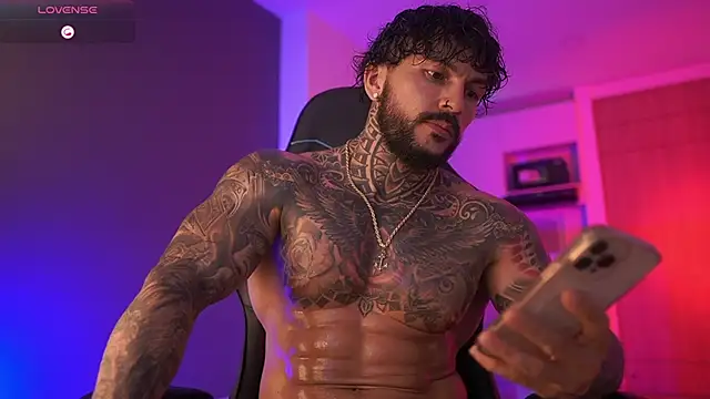 Snapshot of mariano_costa chatting on 11/05/25, 03:50 mariano costa online show from 11/05/25, 03:50