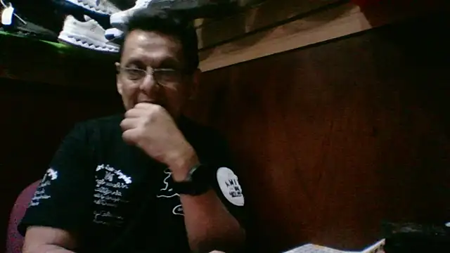 MarcusKelvin online show from 11/21/25, 07:45