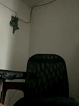 Snapshot of perrrotegrande chatting on 09/27/25, 02:11 perrrotegrande online show from 09/27/25, 02:11