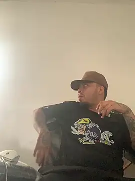 Snapshot of perrrotegrande chatting on 10/20/25, 02:50 perrrotegrande online show from 10/20/25, 02:50