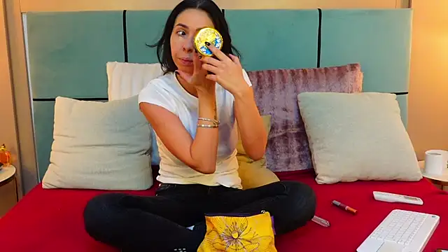 SarraRose online show from 02/19/25, 11:25