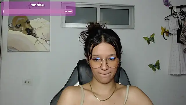 Snapshot of _Denis_sweet chatting on 01/24/25, 04:27 Denis sweet online show from 01/24/25, 04:27