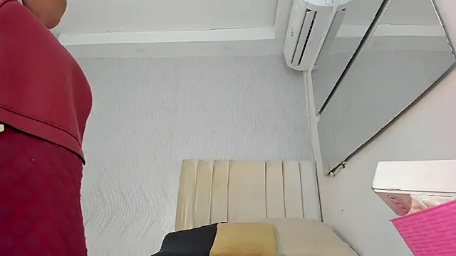 miranda villa online show from 03/30/26, 12:06