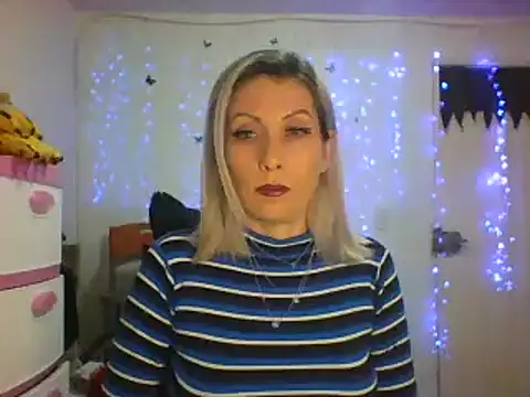 alixia81 online show from 02/12/25, 10:37