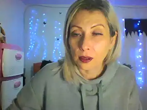 alixia81 online show from 02/20/25, 11:32