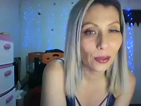 alixia81 online show from 03/02/25, 02:41