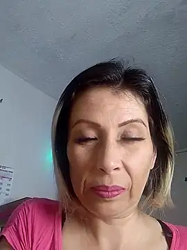 alixia81 online show from 09/11/25, 11:38