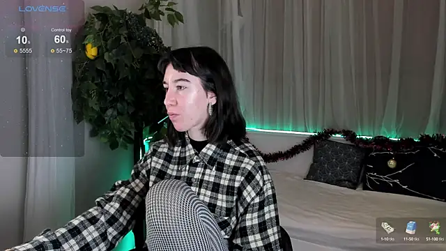 Belle Via online show from 12/24/24, 10:22