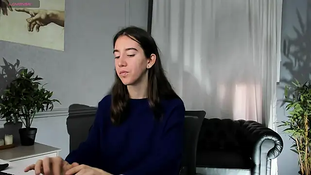 Belle Via online show from 09/14/25, 05:50