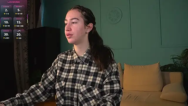 Belle Via online show from 03/09/26, 10:41