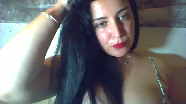 Snapshot of Selena_Selly7 chatting on 12/23/24, 10:01 Selena Selly7 online show from 12/23/24, 10:01