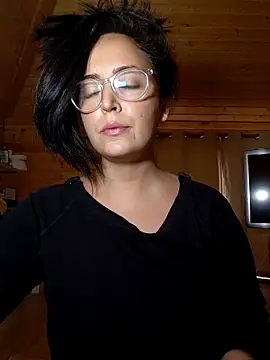 Snapshot of Selena_Selly7 chatting on 10/04/25, 12:36 Selena Selly7 online show from 10/04/25, 12:36