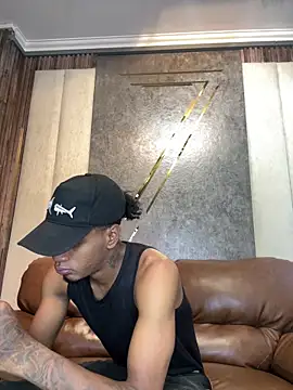 AaronCruz  online show from 03/18/25, 07:10