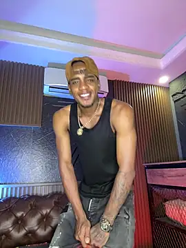 AaronCruz  online show from 02/10/26, 03:43