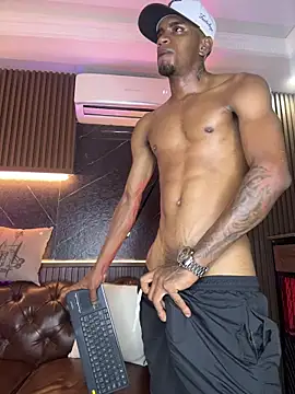 AaronCruz  online show from 02/14/26, 10:56