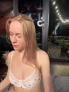 PollyAgata online show from 12/03/25, 01:46