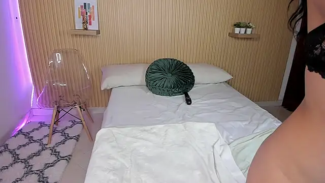 Snapshot of Harmony_Malkova chatting on 03/15/25, 06:36 Harmony Malkova online show from 03/15/25, 06:36