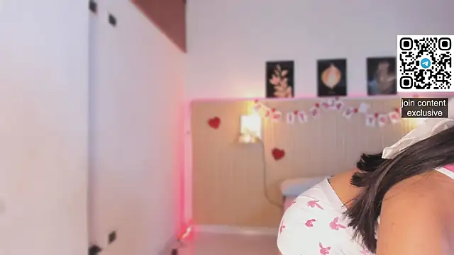 Snapshot of Harmony_Malkova chatting on 09/14/25, 11:59 Harmony Malkova online show from 09/14/25, 11:59