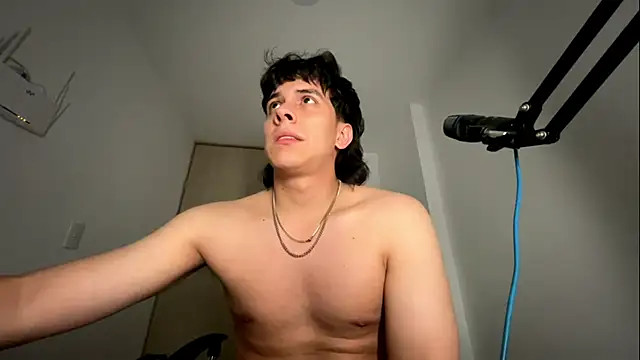 Snapshot of Tony_Hoffa chatting on 01/19/26, 05:44 Tony Hoffa online show from 01/19/26, 05:44