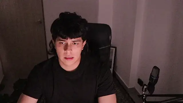 Snapshot of Tony_Hoffa chatting on 02/10/26, 11:42 Tony Hoffa online show from 02/10/26, 11:42