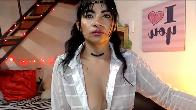 luna sky83 online show from 01/28/25, 11:17