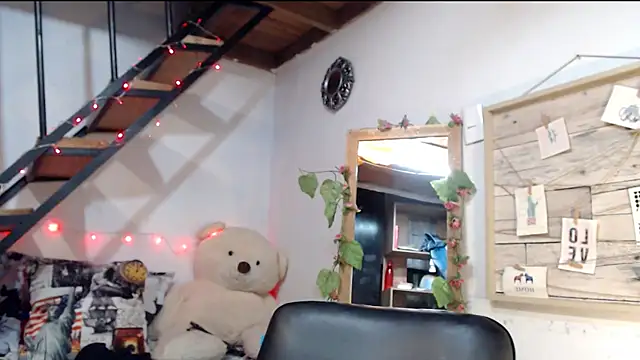 luna sky83 online show from 03/01/25, 02:02