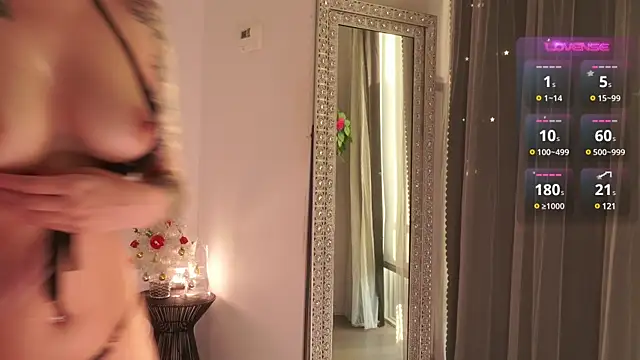 Snapshot of Mysticxkitty chatting on 12/13/24, 08:04 Mysticxkitty online show from 12/13/24, 08:04