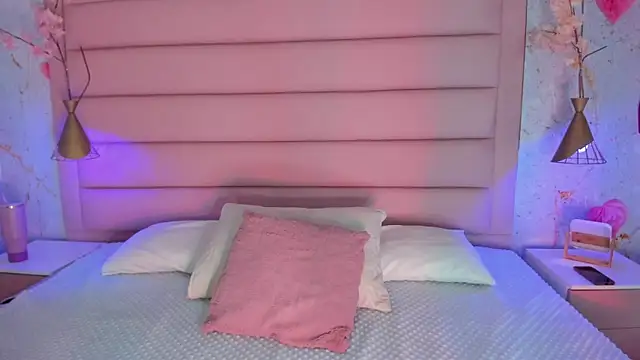 LottiCarter online show from 06/01/26, 03:41