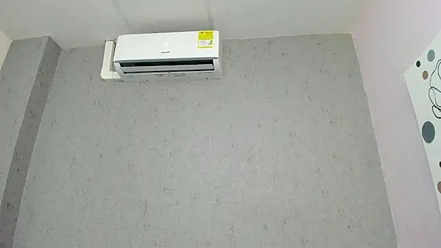 Tiffany mendez online show from 10/04/25, 12:03