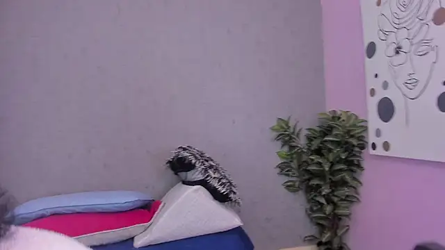 Tiffany mendez online show from 03/20/26, 12:10