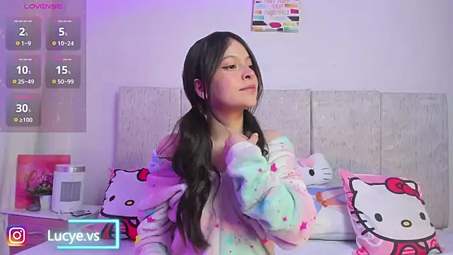 LucyEvans  online show from 10/06/25, 03:37