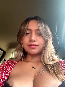 amanda-medrano1 online show from 09/25/25, 03:16