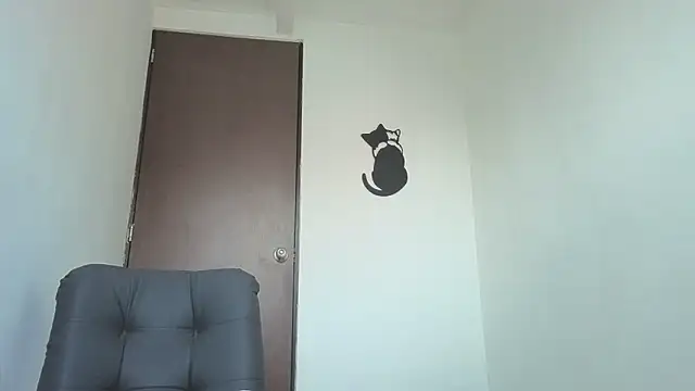 Snapshot of Saturno_v chatting on 11/22/25, 11:09 Saturno v online show from 11/22/25, 11:09