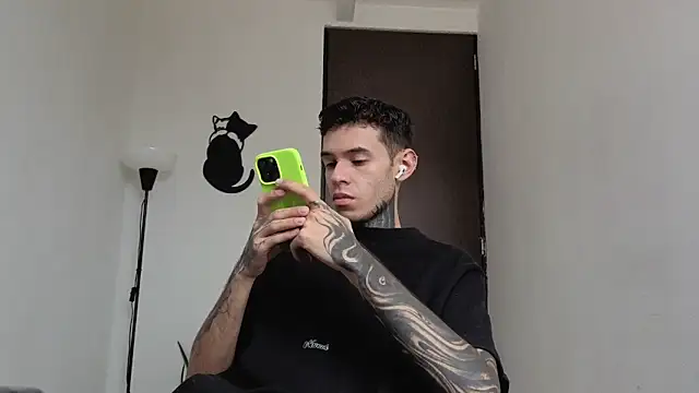 Saturno v online show from 02/24/26, 06:17