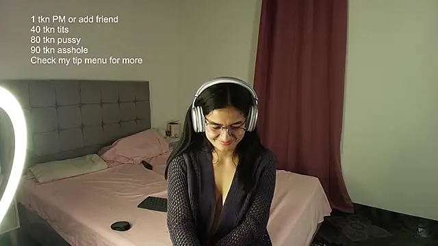 ChloeSanchezx online show from 02/08/26, 12:58