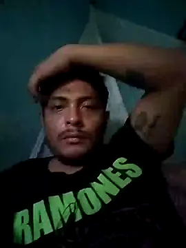 Snapshot of correcaminos2 chatting on 01/08/25, 01:31 correcaminos2 online show from 01/08/25, 01:31