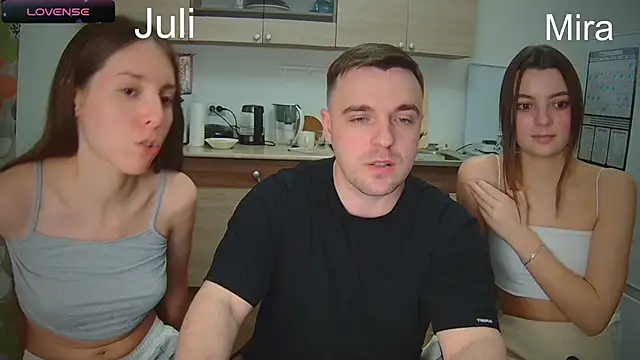 fcjuicy pussy online show from 02/12/25, 07:13