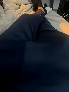 Luis0klk online show from 10/05/25, 11:57
