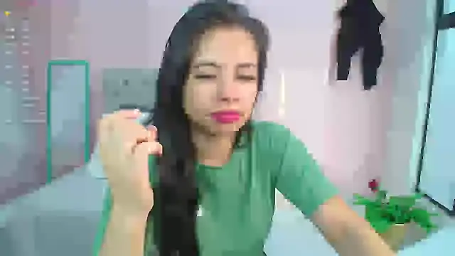 soyzarahtorres online show from 01/15/25, 10:02