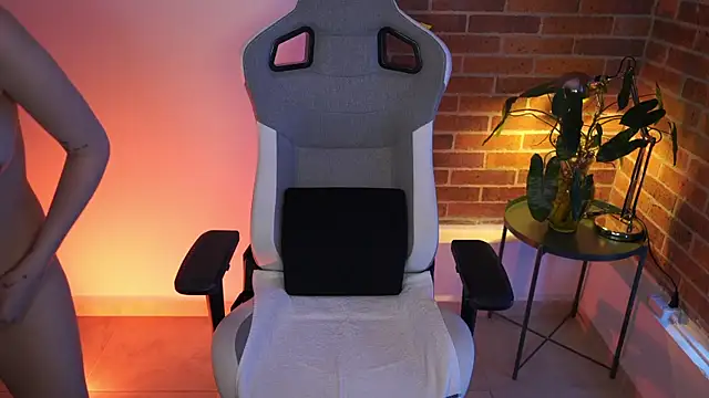 anyacutex online show from 01/18/25, 07:37