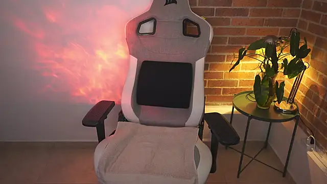 anyacutex online show from 02/09/25, 10:21