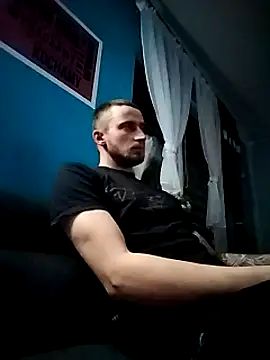 wariacik0024 online show from 03/12/25, 10:28